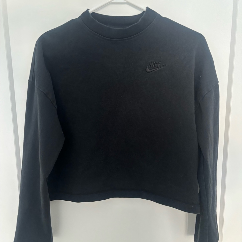 Nike Women’s Mock Neck Long Sleeve
